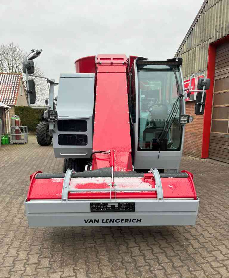 BVL BVL van Lengerich V-MIX Drive Maximus Plus 17.1 LS zelfrijdende - Forage mixer wagon: picture 4 BVL BVL van Lengerich V-MIX Drive Maximus Plus 17.1 LS zelfrijdende - Forage mixer wagon: picture 4