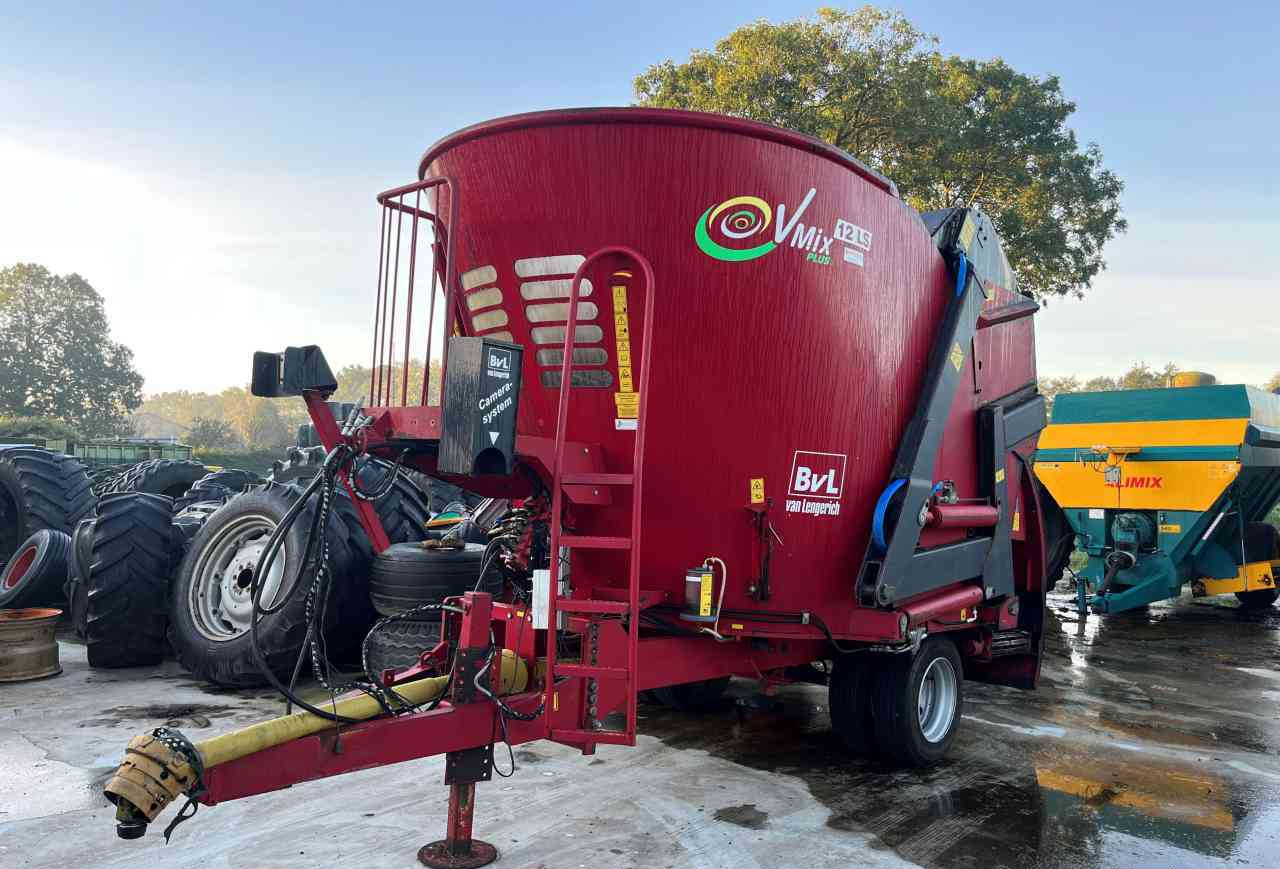 BVL V-Mix 12 LS Voermengwagen Voermachines - Forage mixer wagon: picture 2 BVL V-Mix 12 LS Voermengwagen Voermachines - Forage mixer wagon: picture 2