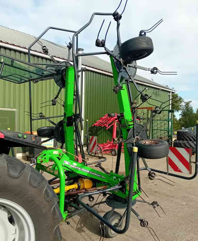 Deutz-Fahr Condimaster 6821 schudder weidebouwmachines - Tedder/ Rake: picture 1 Deutz-Fahr Condimaster 6821 schudder weidebouwmachines - Tedder/ Rake: picture 1