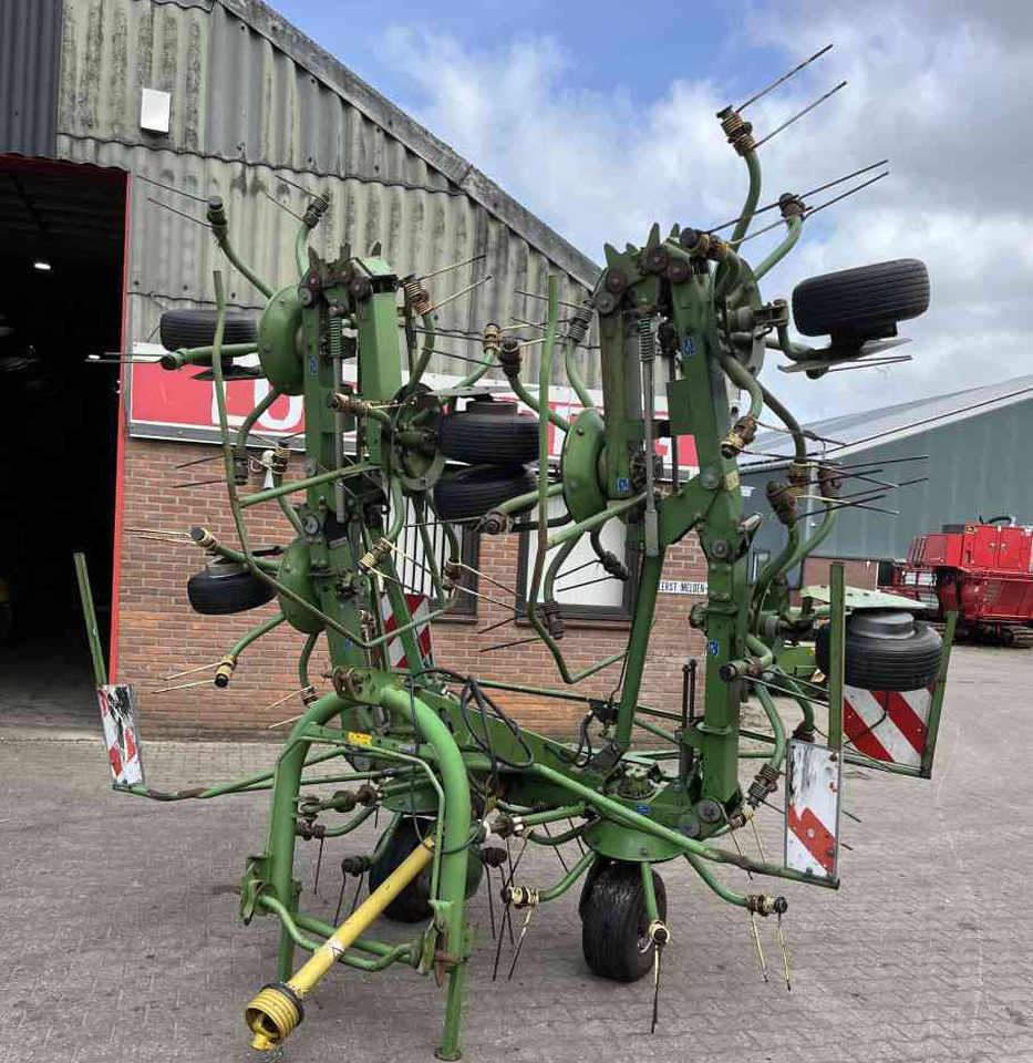 Krone KW 8.80/8 Schudder Tedder Kreiselheuer weidebouwmachines - Tedder/ Rake: picture 1 Krone KW 8.80/8 Schudder Tedder Kreiselheuer weidebouwmachines - Tedder/ Rake: picture 1