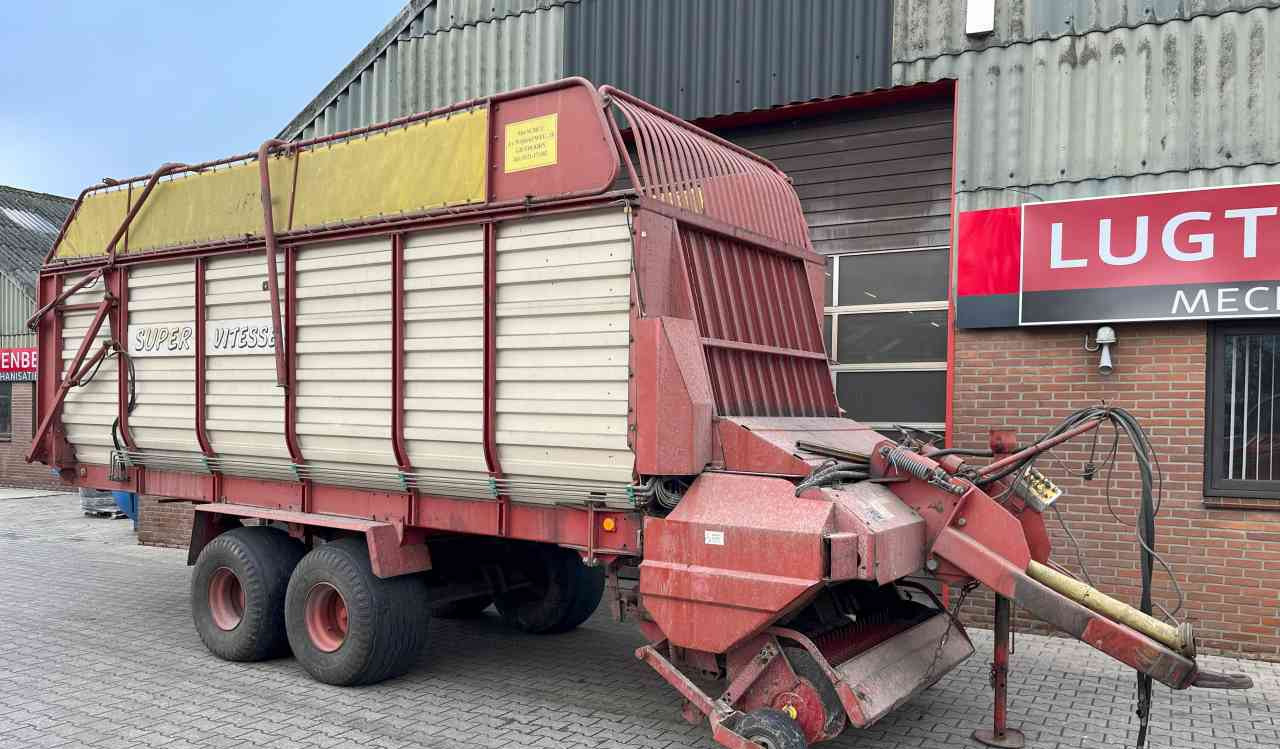 Strautmann Super Vitesse Opraapwagen, ladewagen, weidebouwmachines - Self-loading wagon: picture 2 Strautmann Super Vitesse Opraapwagen, ladewagen, weidebouwmachines - Self-loading wagon: picture 2