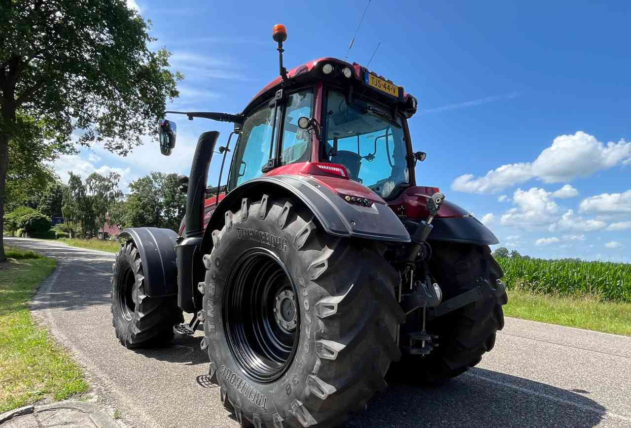 Valtra T234 Direct Tractoren - Farm tractor: picture 4 Valtra T234 Direct Tractoren - Farm tractor: picture 4
