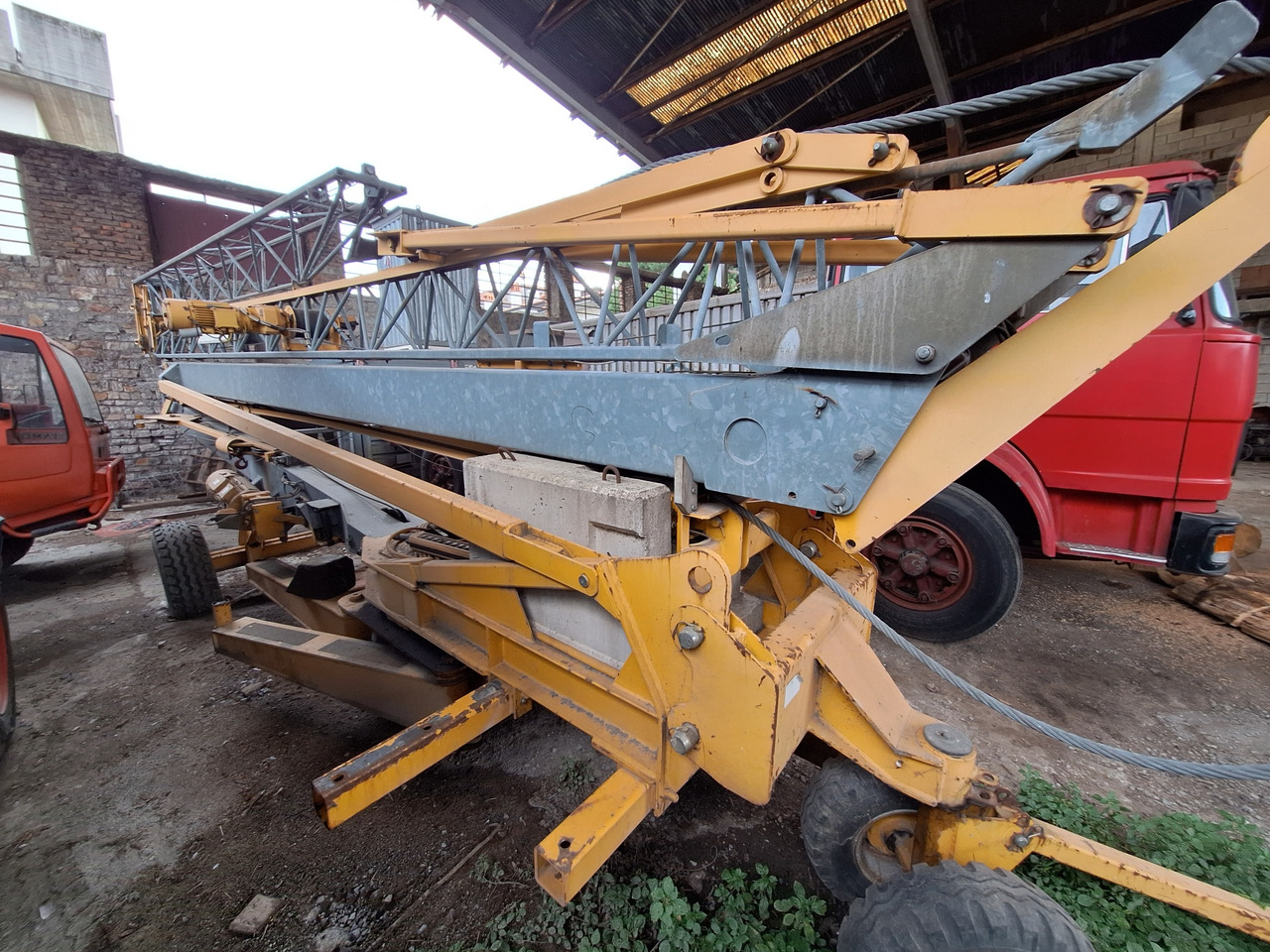 POTAIN HD10A - Self-erecting tower crane: picture 4 POTAIN HD10A - Self-erecting tower crane: picture 4