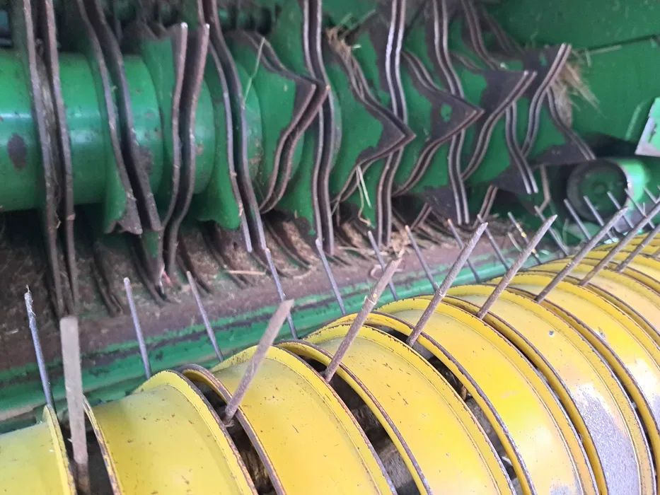 John Deere 623 MultiCrop walcowo-łańcuchowa - Round baler: picture 4 John Deere 623 MultiCrop walcowo-łańcuchowa - Round baler: picture 4