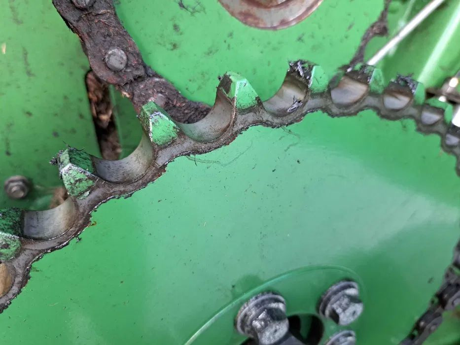 John Deere 623 MultiCrop walcowo-łańcuchowa - Round baler: picture 5 John Deere 623 MultiCrop walcowo-łańcuchowa - Round baler: picture 5