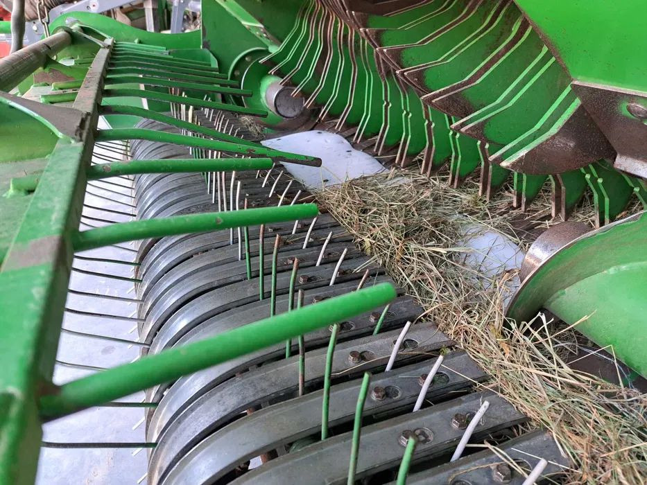 Mchale V660 - Round baler: picture 5 Mchale V660 - Round baler: picture 5