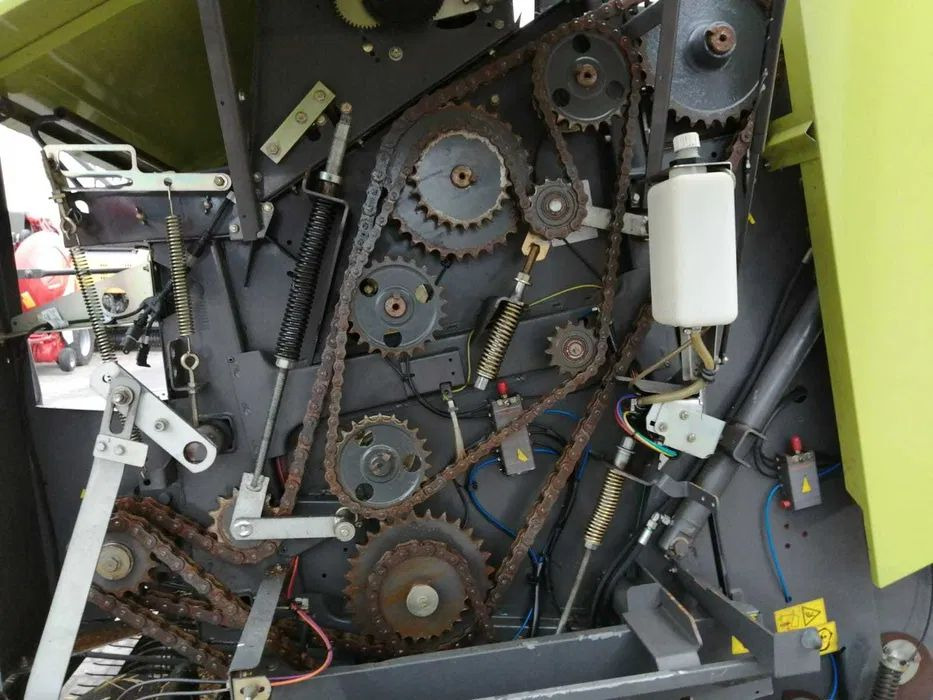 Round baler Prasa rolująca Claas Rollant 374: picture 7