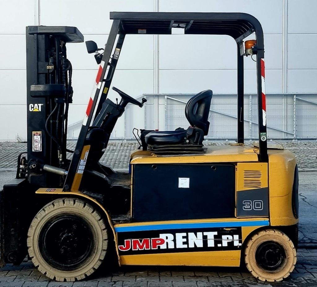 CAT EP 30 K PAC - Electric forklift: picture 1 CAT EP 30 K PAC - Electric forklift: picture 1