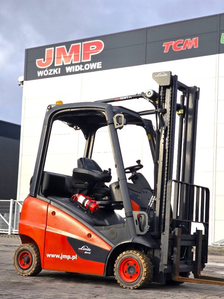 LPG forklift Linde H 16 T - 01: picture 12
