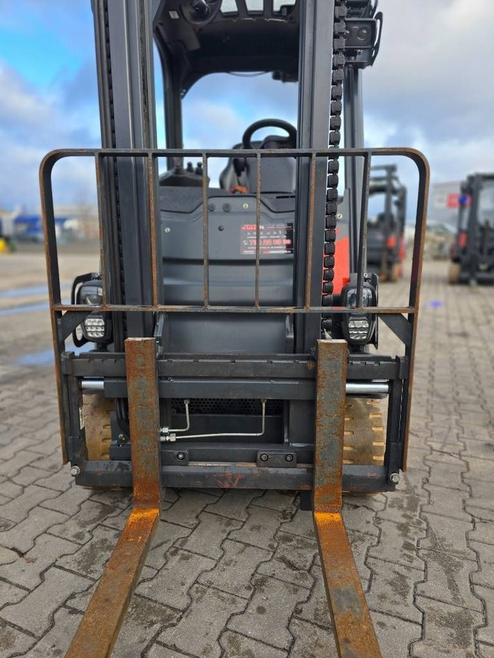 LPG forklift Linde H 16 T - 01: picture 8