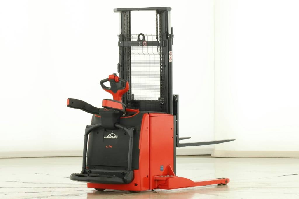 Linde L 14 AS AP Li-ION NEW UNUSED - Reach truck: picture 5 Linde L 14 AS AP Li-ION NEW UNUSED - Reach truck: picture 5