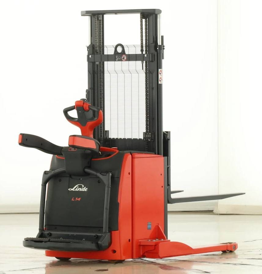 Linde L 14 AS AP Li-ION NEW UNUSED - Reach truck: picture 1 Linde L 14 AS AP Li-ION NEW UNUSED - Reach truck: picture 1