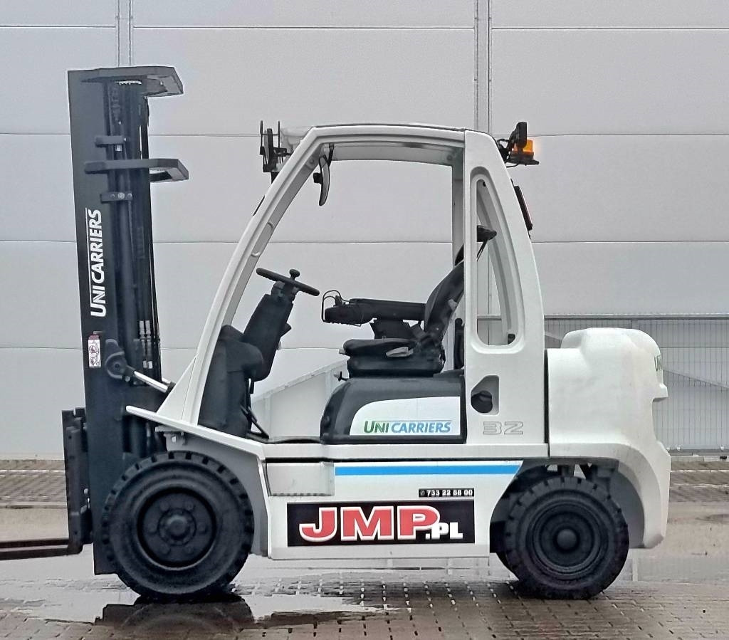 UniCarriers YG 1 D2 A32 Q  - Diesel forklift: picture 3 UniCarriers YG 1 D2 A32 Q  - Diesel forklift: picture 3