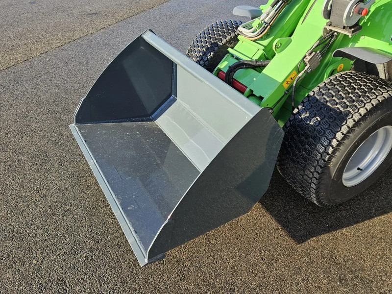 Avant Grondbak 1050 - Attachment for Agricultural machinery: picture 3 Avant Grondbak 1050 - Attachment for Agricultural machinery: picture 3