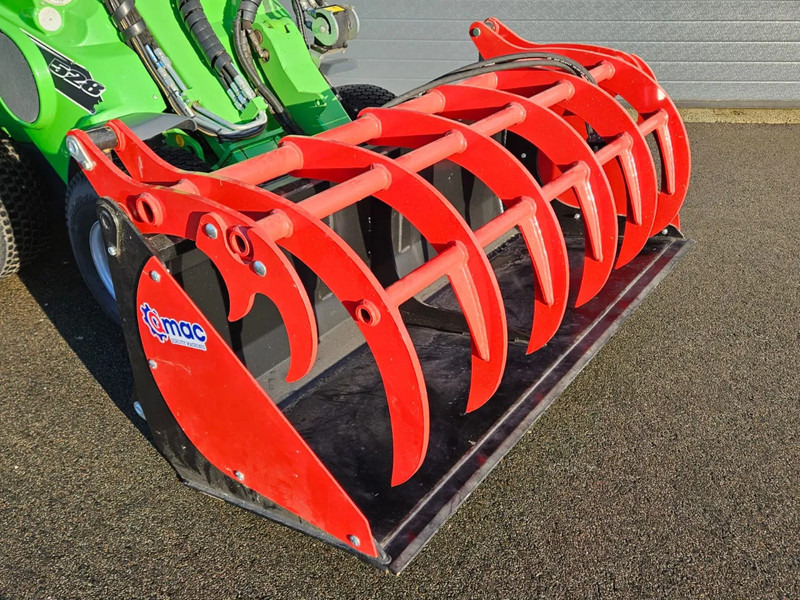 Avant Qmac pelikaanbak 1.80M - Attachment for Agricultural machinery: picture 1 Avant Qmac pelikaanbak 1.80M - Attachment for Agricultural machinery: picture 1