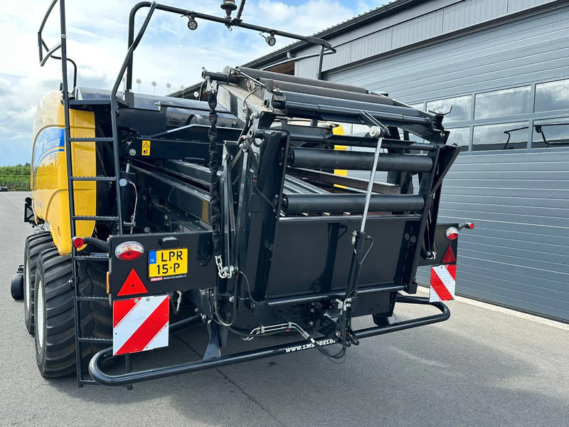New Holland Bigbaler 1270 plus cropcutter - Square baler: picture 5 New Holland Bigbaler 1270 plus cropcutter - Square baler: picture 5