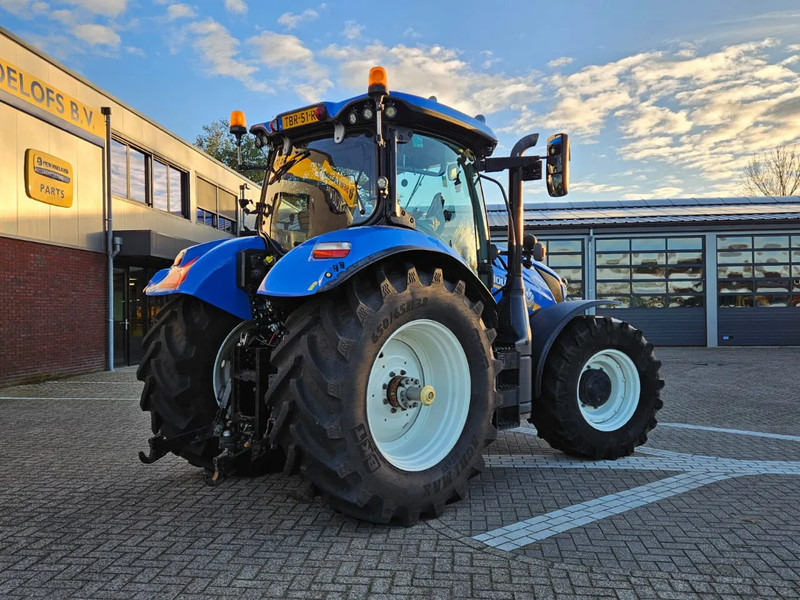 New Holland T6.175 Dynamic command - Farm tractor: picture 3 New Holland T6.175 Dynamic command - Farm tractor: picture 3