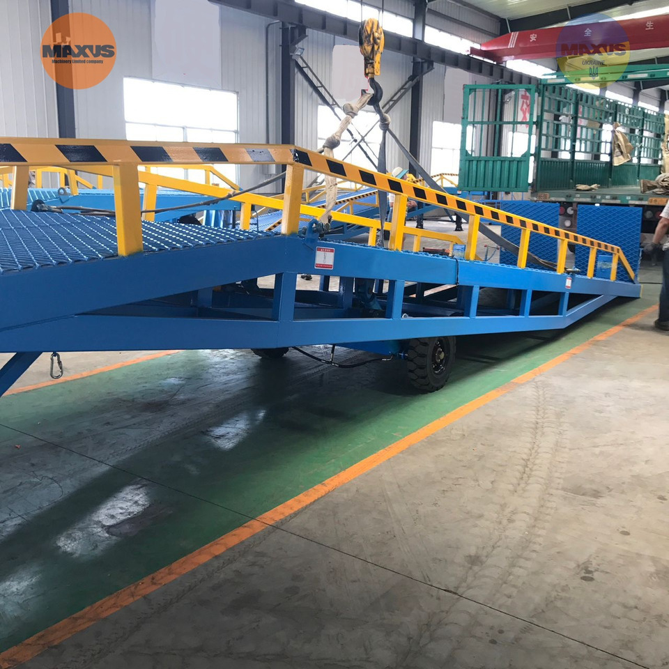 Maxus NEUE mobile Ladebühne mit einer Kapazität von 10 Tonnen - Loading ramp: picture 1 Maxus NEUE mobile Ladebühne mit einer Kapazität von 10 Tonnen - Loading ramp: picture 1
