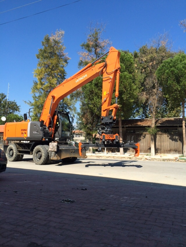 Railway attachment - Grapple for Construction machinery: picture 3 Railway attachment - Grapple for Construction machinery: picture 3