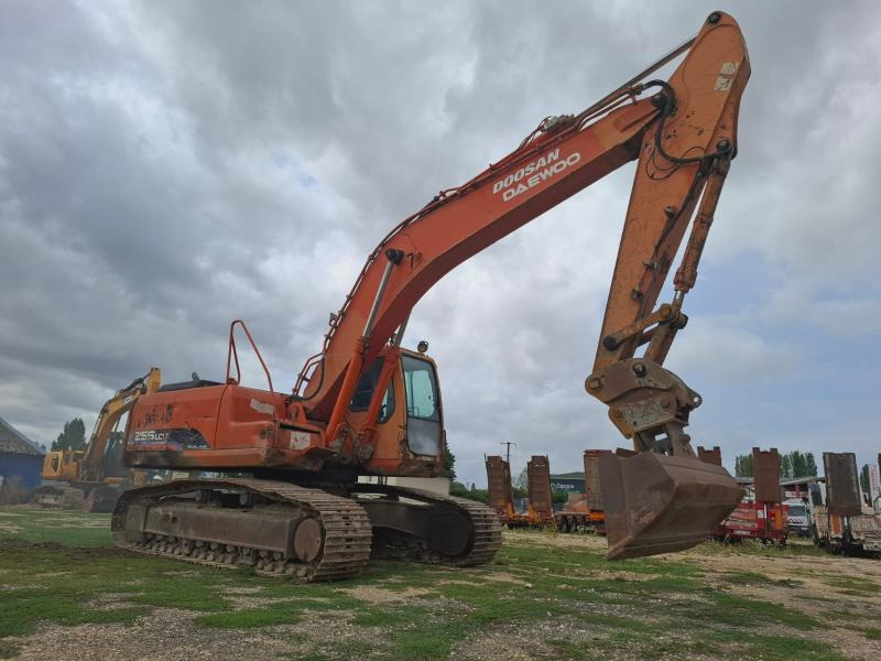 Doosan SOLAR 255LC-V - Crawler excavator: picture 2 Doosan SOLAR 255LC-V - Crawler excavator: picture 2