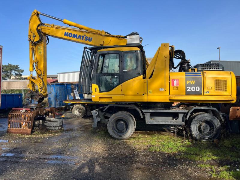 Komatsu PW200-7 - Wheel excavator: picture 3 Komatsu PW200-7 - Wheel excavator: picture 3