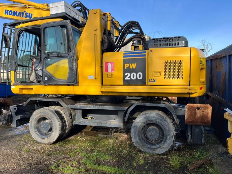 Komatsu PW200-7 - Wheel excavator: picture 4 Komatsu PW200-7 - Wheel excavator: picture 4