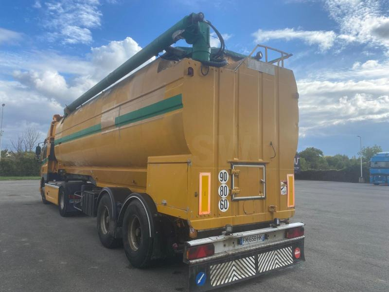 LEVEQUES - Tank semi-trailer: picture 4 LEVEQUES - Tank semi-trailer: picture 4