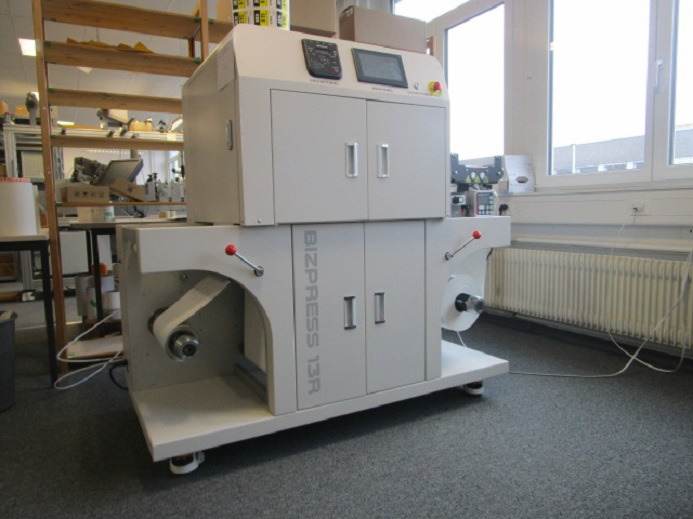 DIGITAL ETIKETTENDRUCKMASCHINE VP320C BIZPRESS 13R - Printing machinery: picture 5 DIGITAL ETIKETTENDRUCKMASCHINE VP320C BIZPRESS 13R - Printing machinery: picture 5