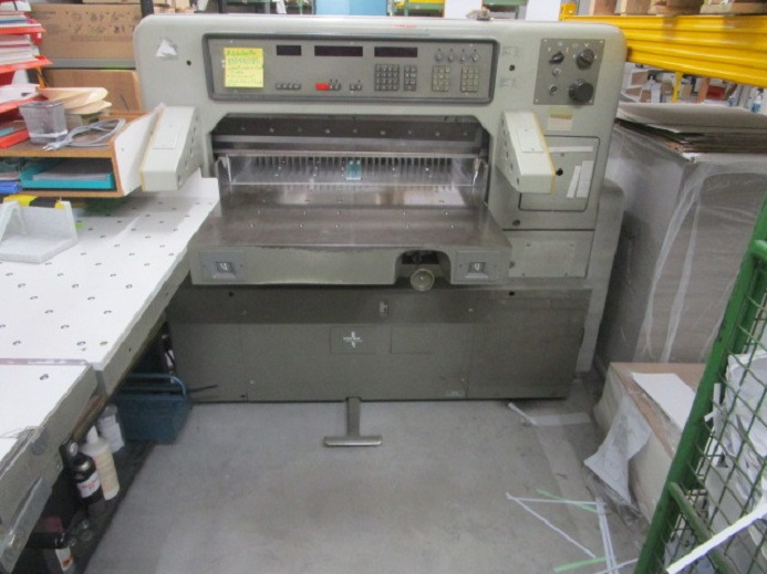 POLAR 92 EMC - Paper cutting machine: picture 1 POLAR 92 EMC - Paper cutting machine: picture 1