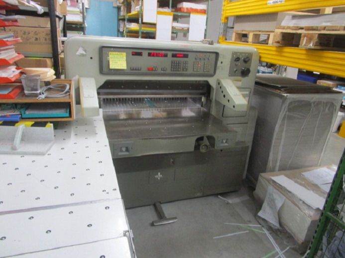 POLAR 92 EMC - Paper cutting machine: picture 4 POLAR 92 EMC - Paper cutting machine: picture 4