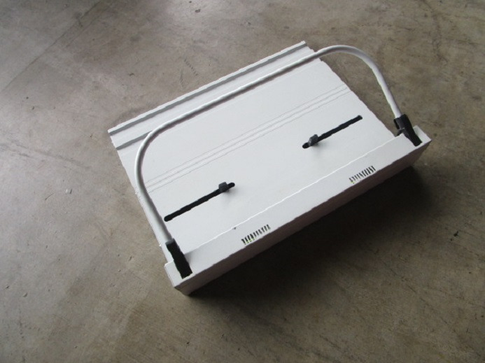 TISCH-PLATTENSTANZE G2.090.9041/03 FÜR SM 52 - Printing machinery: picture 1 TISCH-PLATTENSTANZE G2.090.9041/03 FÜR SM 52 - Printing machinery: picture 1