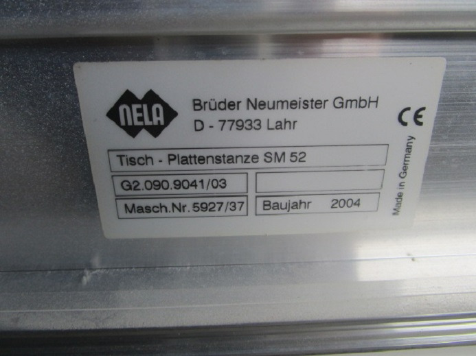 TISCH-PLATTENSTANZE G2.090.9041/03 FÜR SM 52 - Printing machinery: picture 4 TISCH-PLATTENSTANZE G2.090.9041/03 FÜR SM 52 - Printing machinery: picture 4