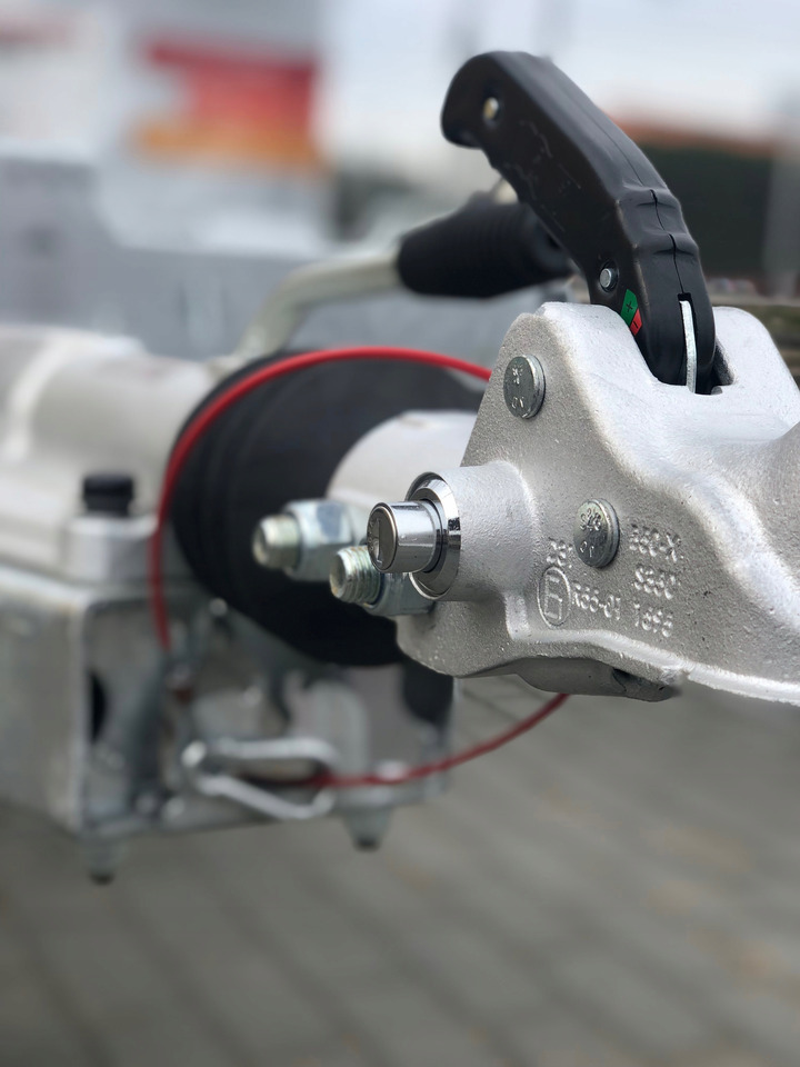 PRZYCZEPA LAWETA KOPARKI MINIKOPARKI 370x170 CM, 3500 KG / EXCAVATOR MINI EXCAVATOR TRANSPORTER TRAILER 370x170 CM, DMC 3500 KG - Plant trailer: picture 3 PRZYCZEPA LAWETA KOPARKI MINIKOPARKI 370x170 CM, 3500 KG / EXCAVATOR MINI EXCAVATOR TRANSPORTER TRAILER 370x170 CM, DMC 3500 KG - Plant trailer: picture 3