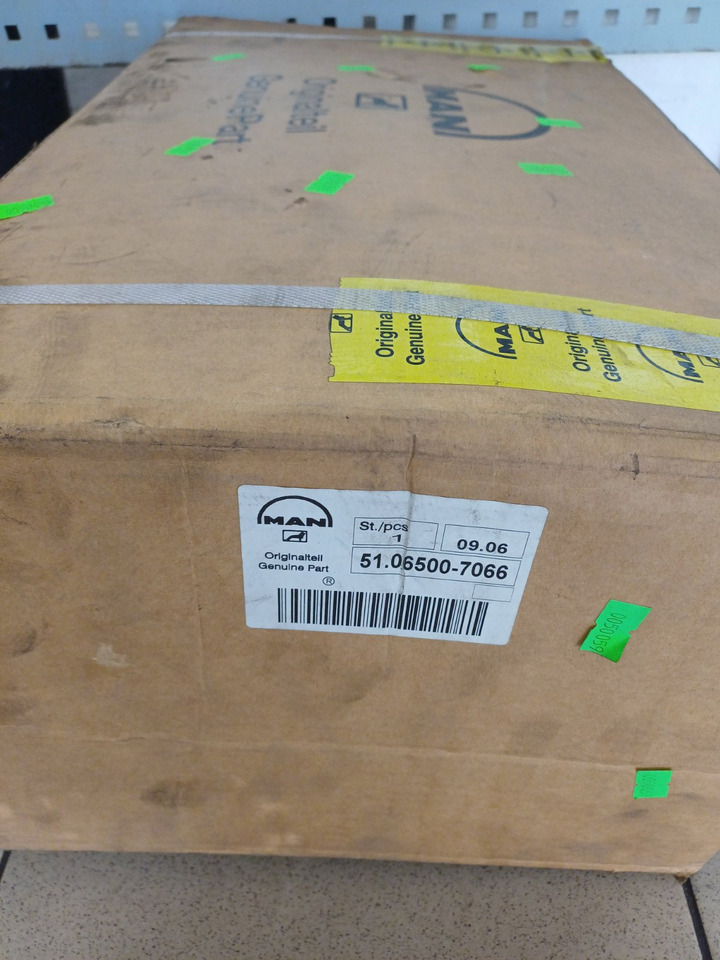 MAN OE - Coolant pump: picture 4 MAN OE - Coolant pump: picture 4