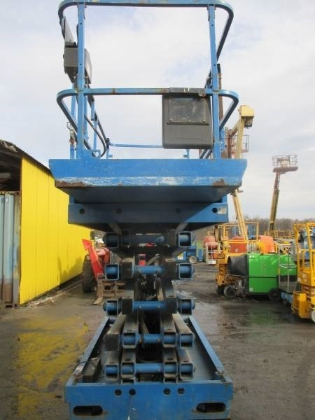 Haulotte Compact 14  - Scissor lift: picture 3 Haulotte Compact 14  - Scissor lift: picture 3