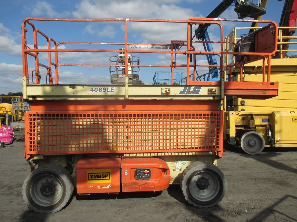JLG 4069 LE  - Scissor lift: picture 2 JLG 4069 LE  - Scissor lift: picture 2