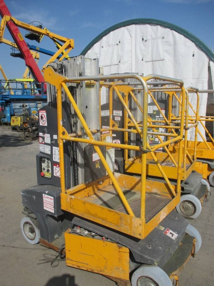 JLG Toucan Junior 8  - Vertical mast lift: picture 2 JLG Toucan Junior 8  - Vertical mast lift: picture 2