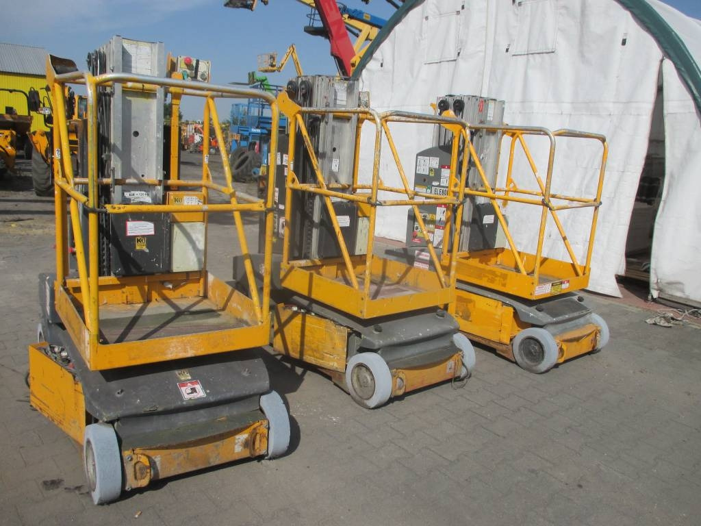 JLG Toucan Junior 8  - Vertical mast lift: picture 1 JLG Toucan Junior 8  - Vertical mast lift: picture 1