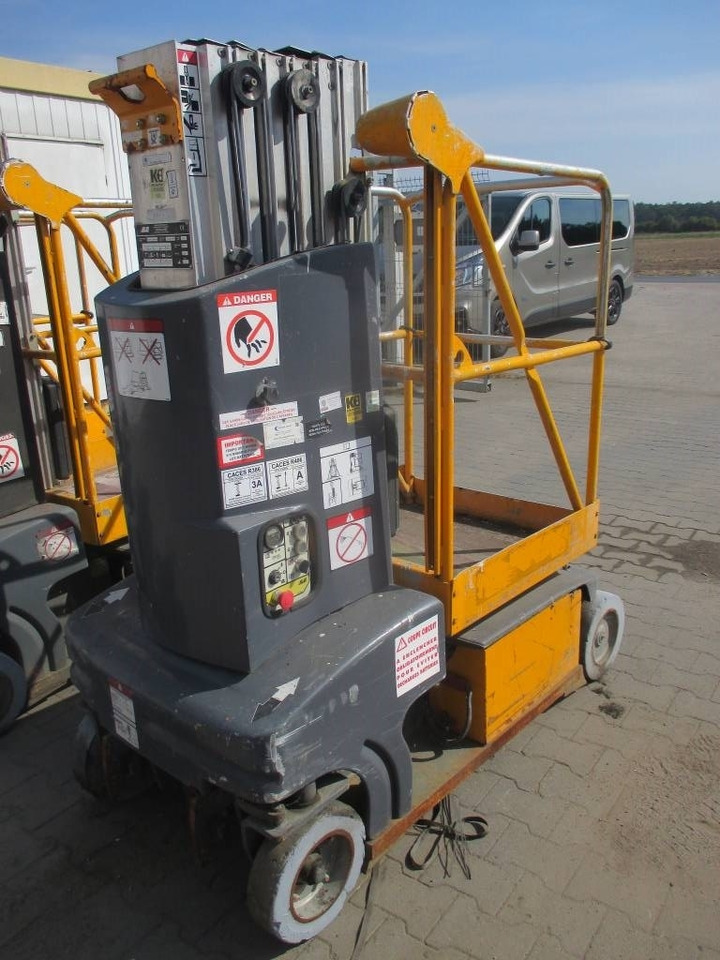 JLG Toucan Junior 8  - Vertical mast lift: picture 3 JLG Toucan Junior 8  - Vertical mast lift: picture 3