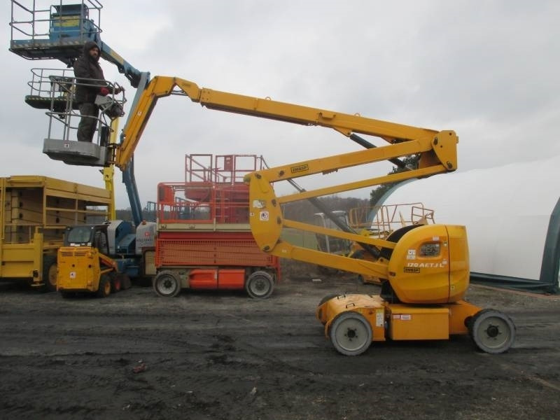 Manitou 170AETJ - Articulated boom: picture 1 Manitou 170AETJ - Articulated boom: picture 1