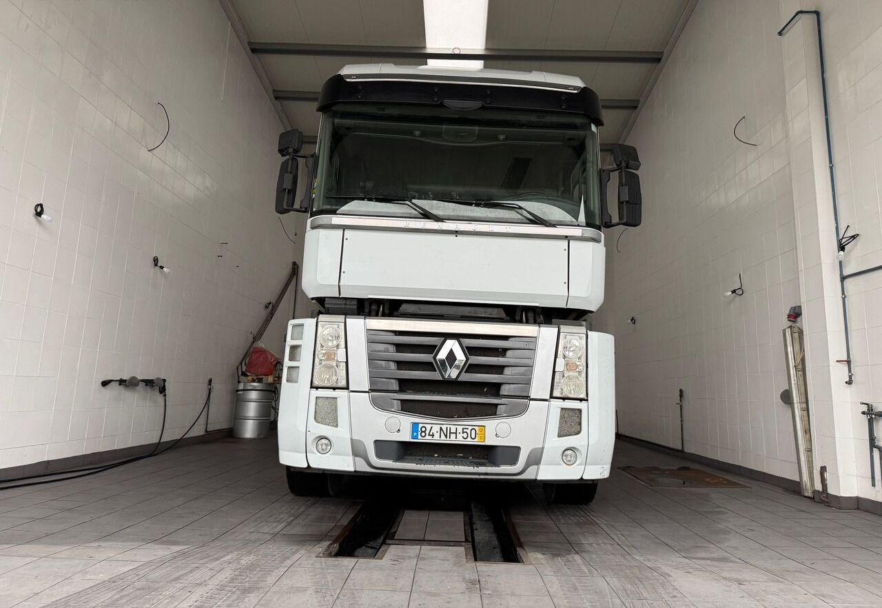 Renault Magnum 480 - Tractor unit: picture 1 Renault Magnum 480 - Tractor unit: picture 1