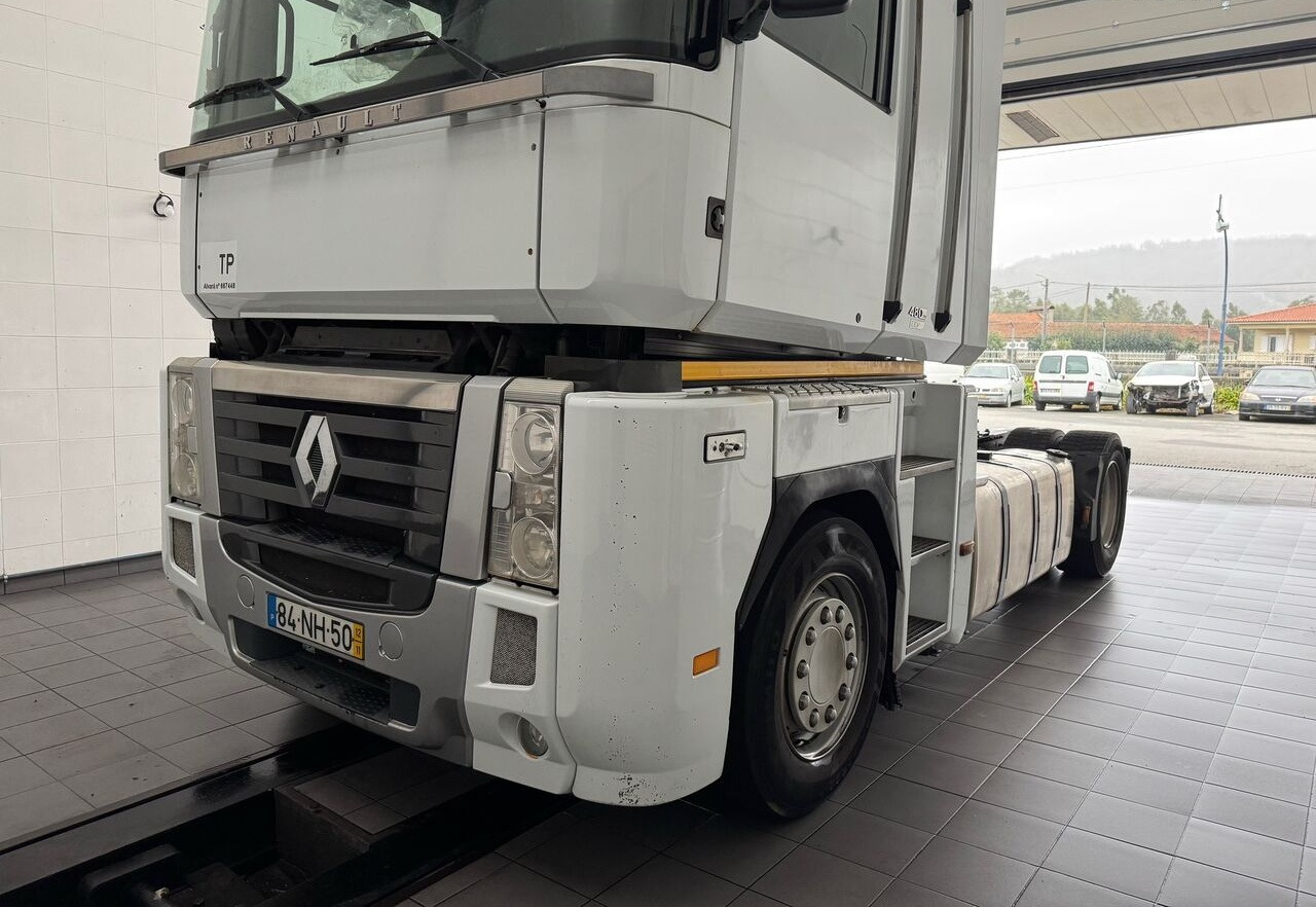 Renault Magnum 480 - Tractor unit: picture 5 Renault Magnum 480 - Tractor unit: picture 5