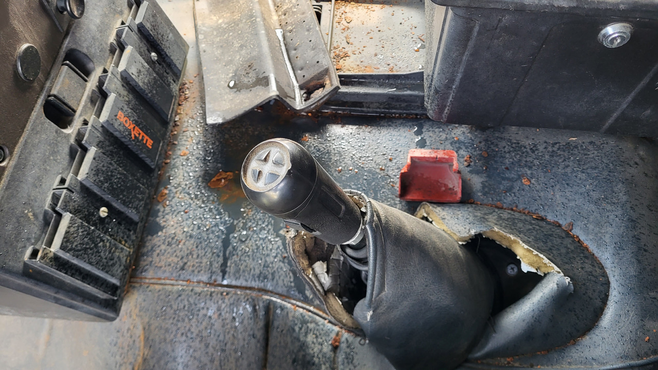 Tractor unit SCANIA R 142 H 6X2 SU KRANU: picture 16