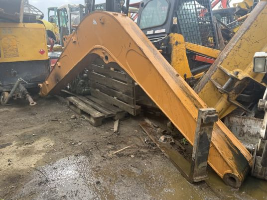 Bras de pelle CASE CX75 - Boom for Construction machinery: picture 2 Bras de pelle CASE CX75 - Boom for Construction machinery: picture 2