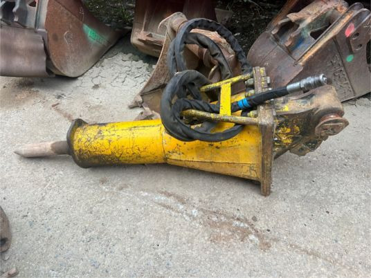Brh montabert - SC22 - Hydraulic hammer: picture 2 Brh montabert - SC22 - Hydraulic hammer: picture 2