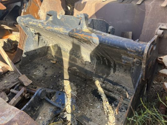 Godet 4-1 verachtert cw20s - cw30s - cw40s - Bucket: picture 1 Godet 4-1 verachtert cw20s - cw30s - cw40s - Bucket: picture 1