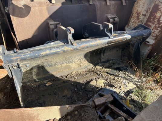 Godet 4-1 verachtert cw20s - cw30s - cw40s - Bucket: picture 3 Godet 4-1 verachtert cw20s - cw30s - cw40s - Bucket: picture 3