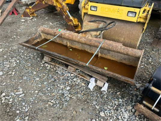 Godet de curage inclinable arden QA20 - QA21 - Bucket: picture 2 Godet de curage inclinable arden QA20 - QA21 - Bucket: picture 2