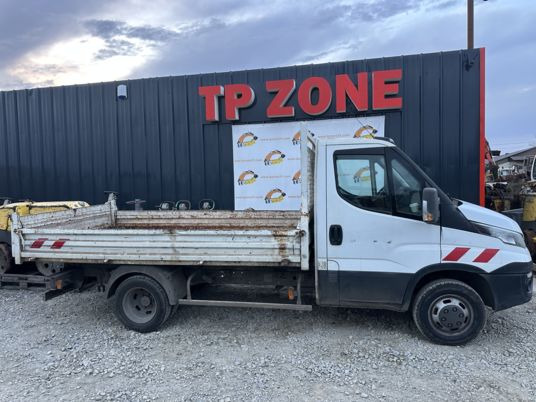 Tipper van Iveco 35-130 Benne: picture 7