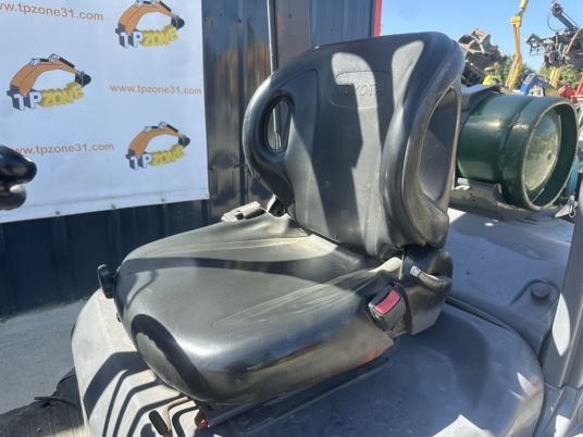 LPG forklift Toyota Tonéro 2t5 à 9900 € HT: picture 8